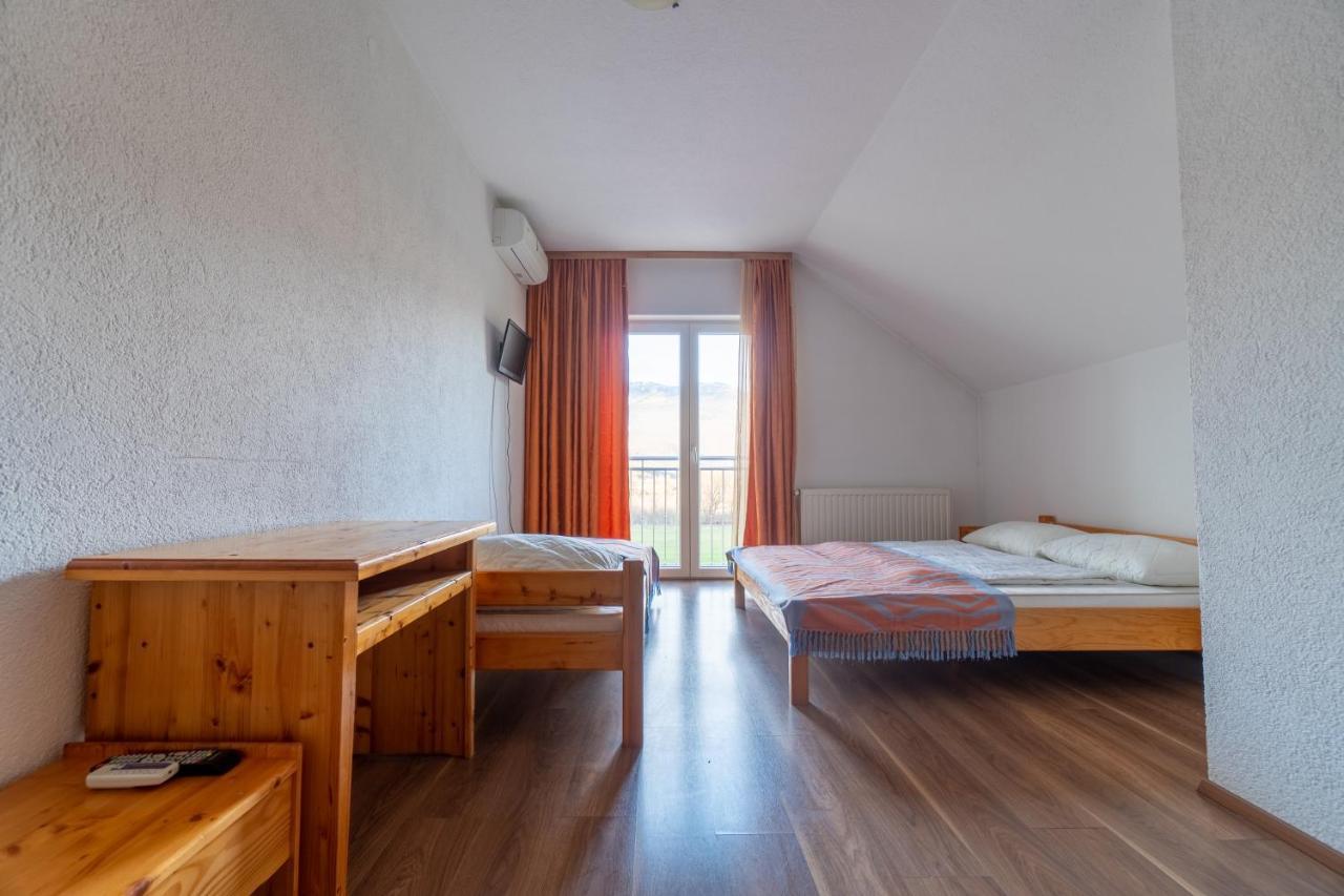 Hotel & Restaurant Babic Vranovaca Eksteriør bilde
